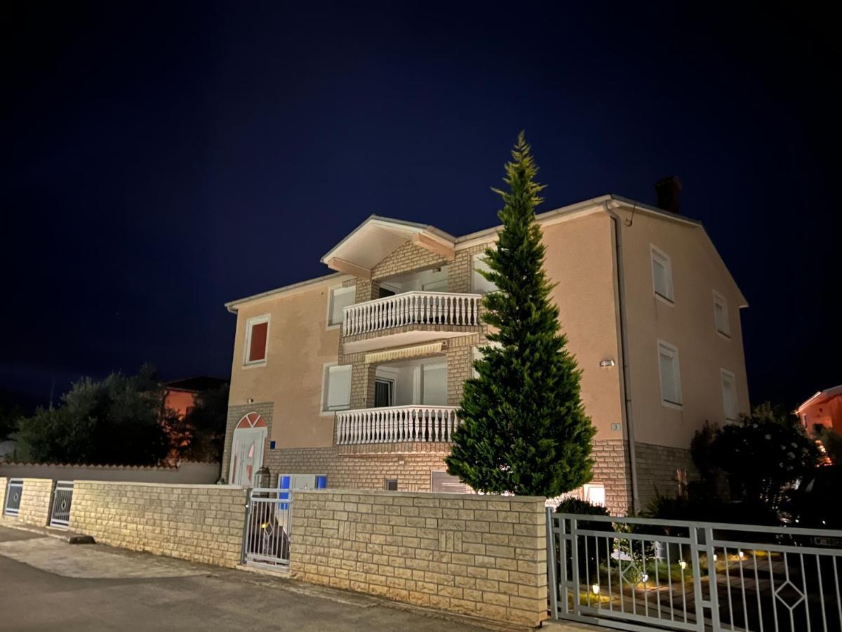 Apartments Ban Galižana 외부 사진