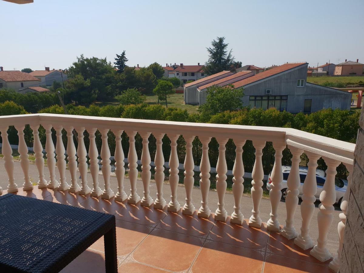 Apartments Ban Galižana 외부 사진